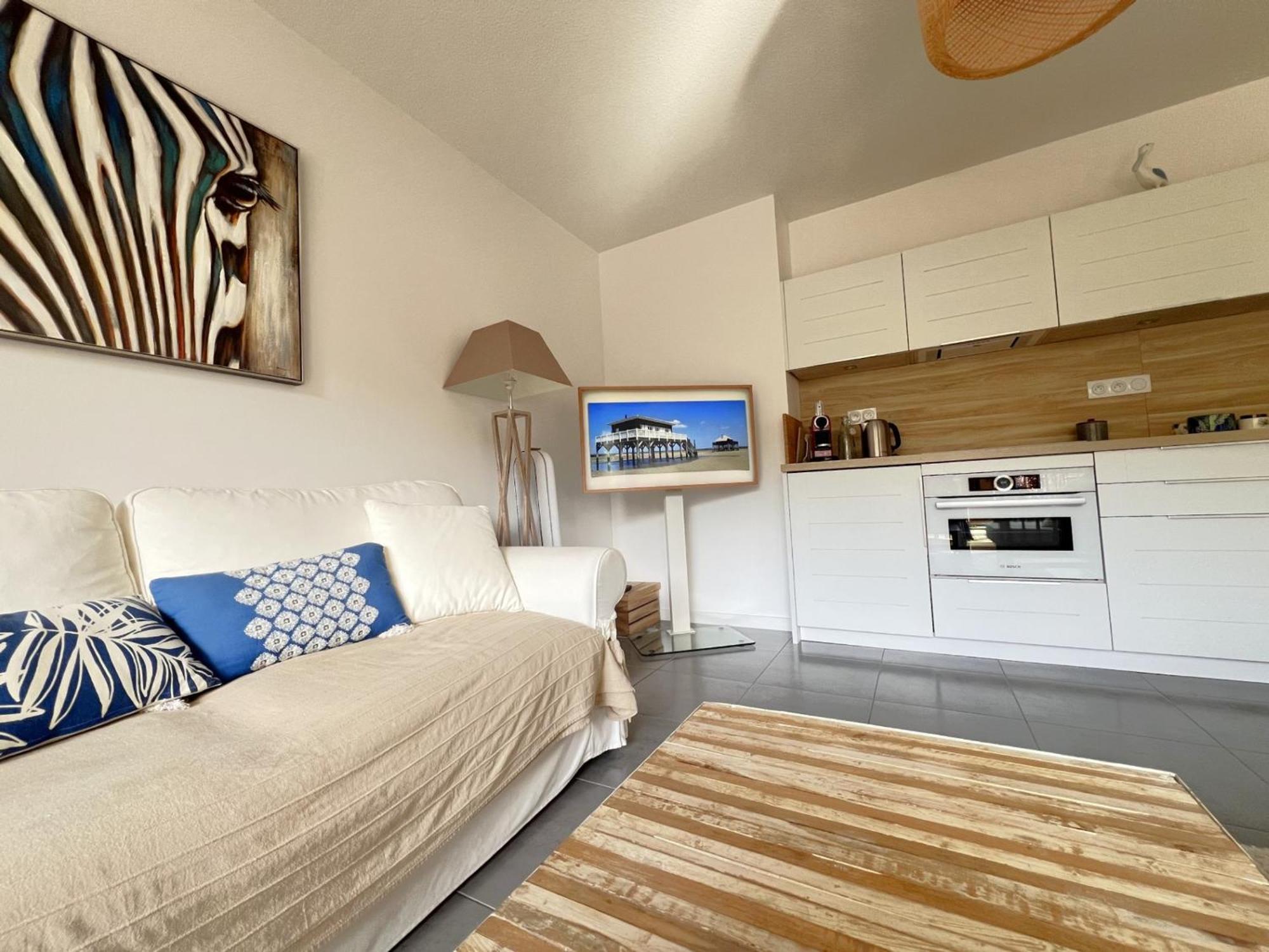 Apartment Pour 6 En Centre-ville D'arcachon Avec Terrasse, Parking Et Wifi - Fr-1-474-174 *